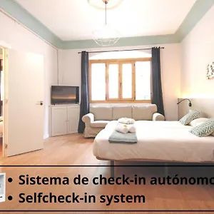 https://hostal-regina-palma-de-mallorca.balearic-islands.net